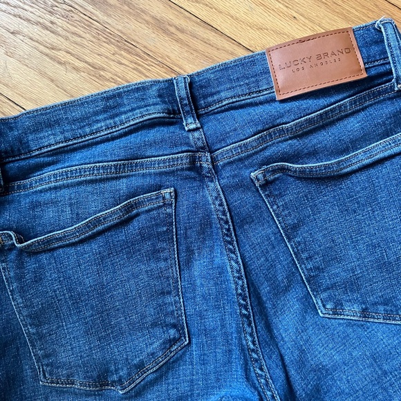 Lucky Brand Mid Rise Skinny Jeans (Sz 12/31) - Picture 4 of 6